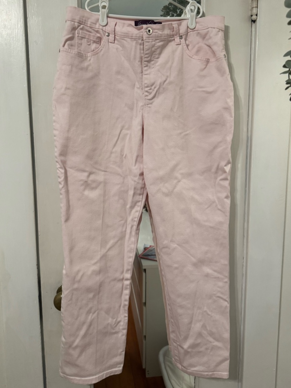Gloria Vanderbilt Amanda High Rise Straight Leg Jean Size 16